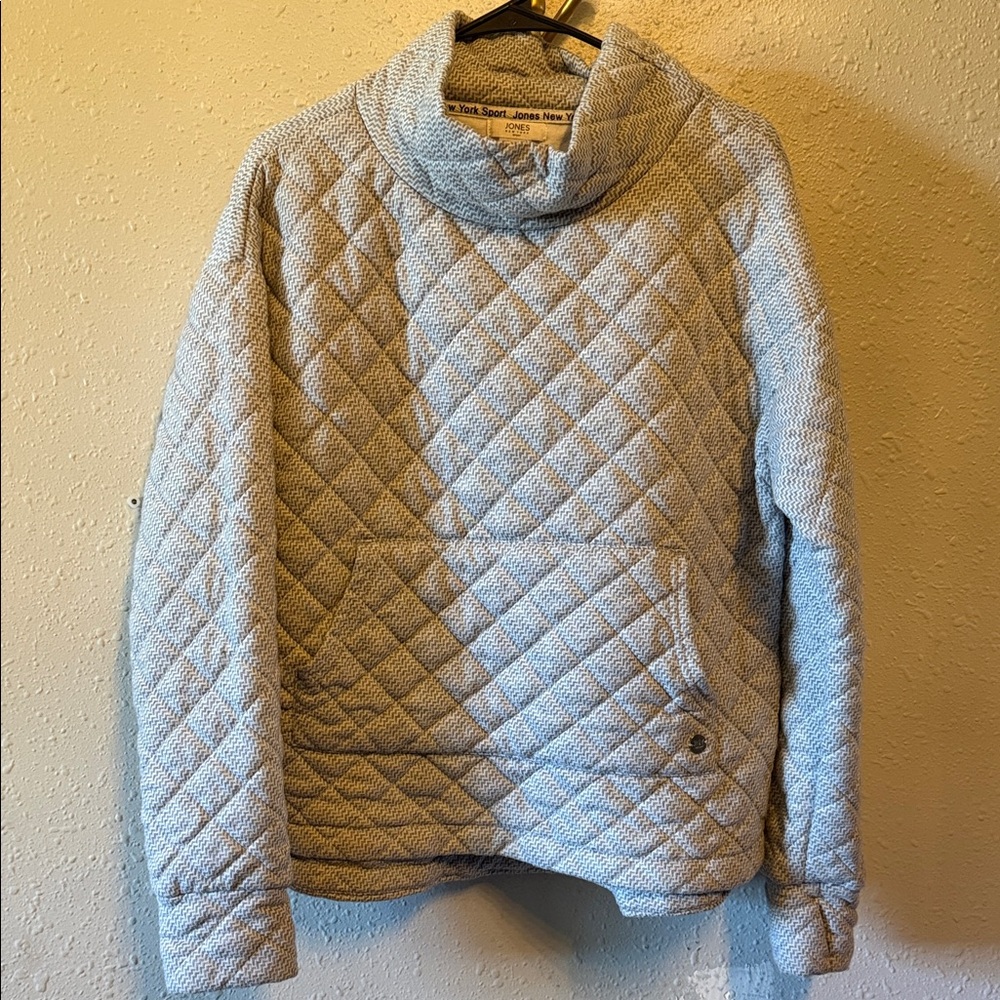 Jones Gray Quilted Pullover Sweater